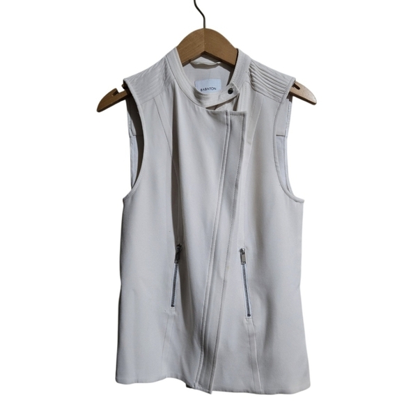 Aritzia Babaton Women's Off-white Sleeveless Jacket - Picture 2 of 6